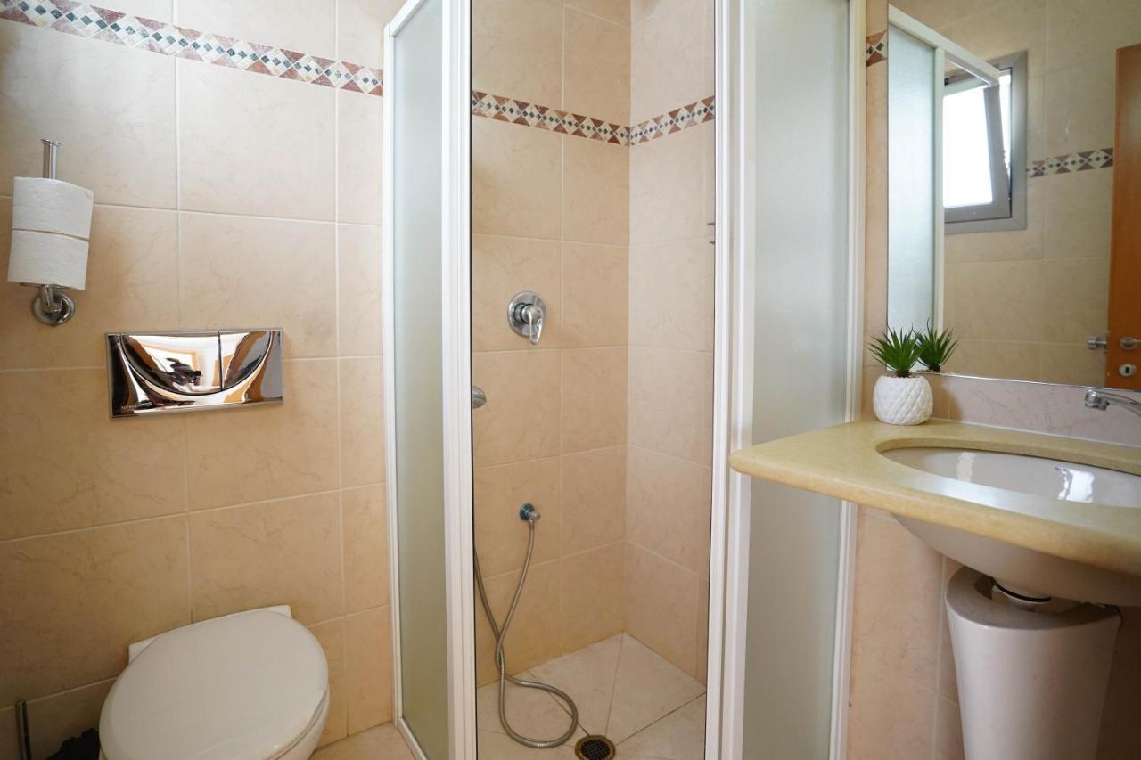 Two Bed Room Apartment 5 Min Walk To The Beach 埃拉特 外观 照片