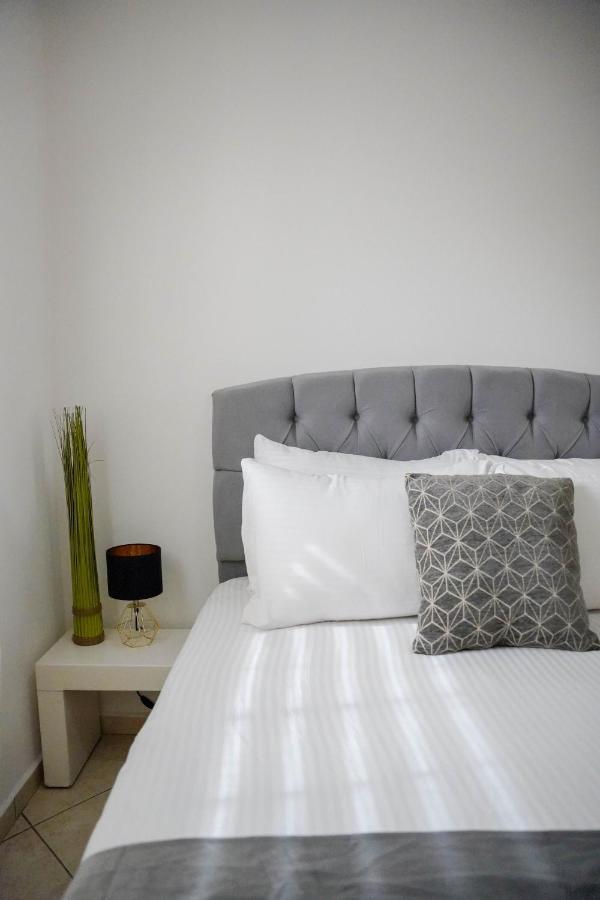 Two Bed Room Apartment 5 Min Walk To The Beach 埃拉特 外观 照片