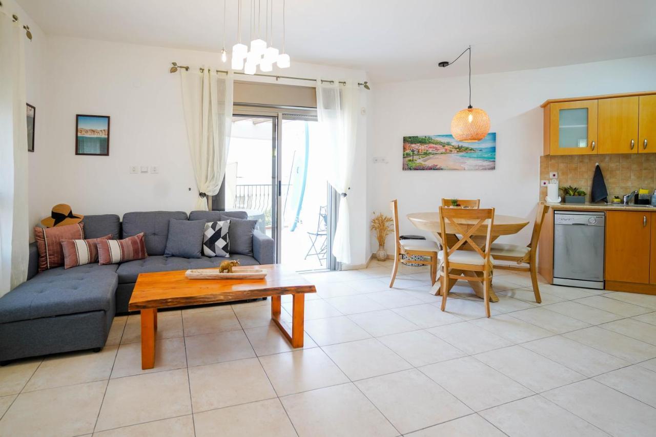 Two Bed Room Apartment 5 Min Walk To The Beach 埃拉特 外观 照片