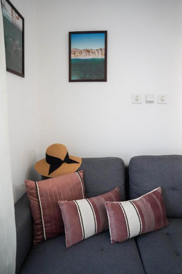 Two Bed Room Apartment 5 Min Walk To The Beach 埃拉特 外观 照片